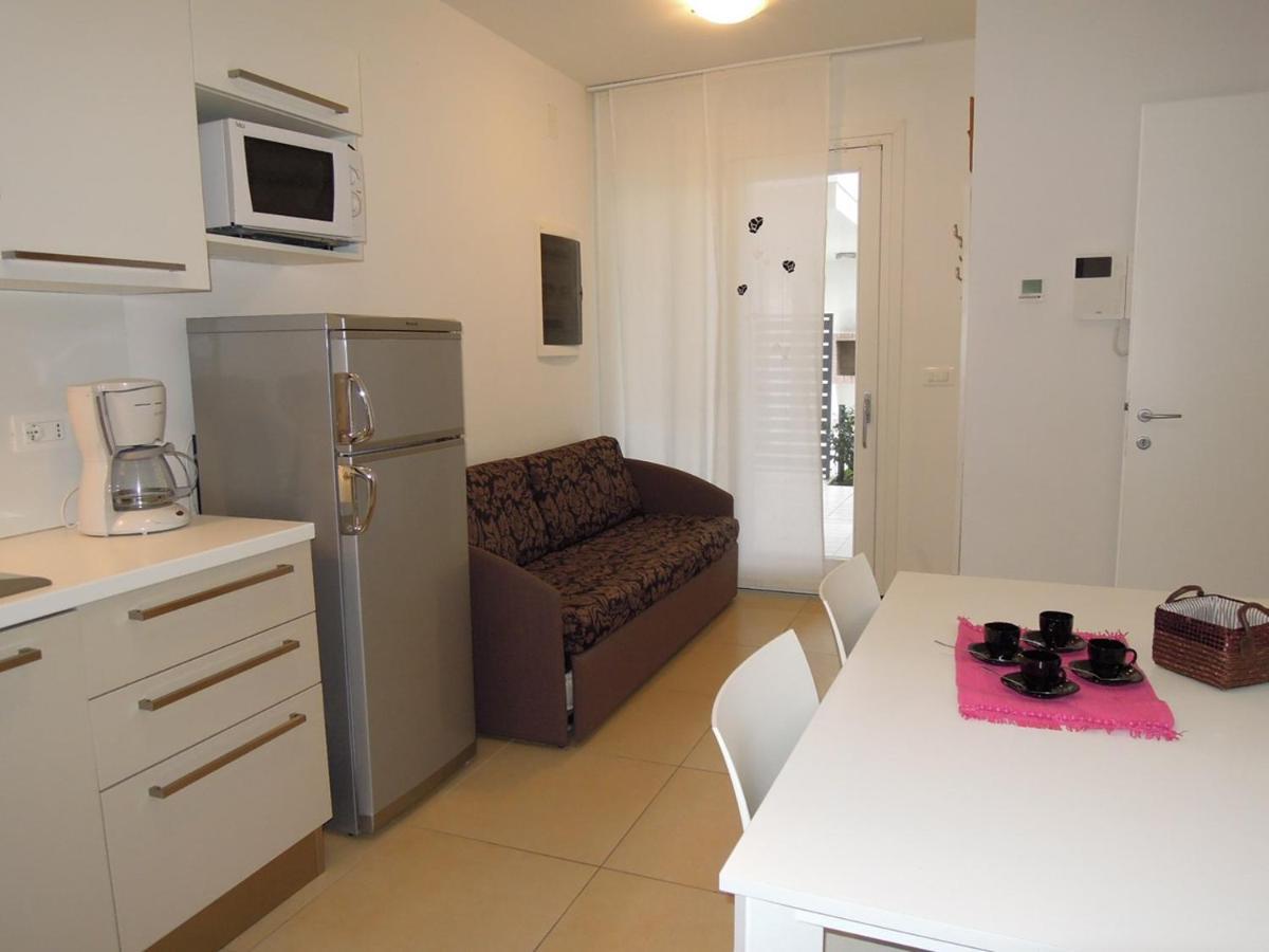 Apartment Gracious Flat With Swimming Pool And Solarium